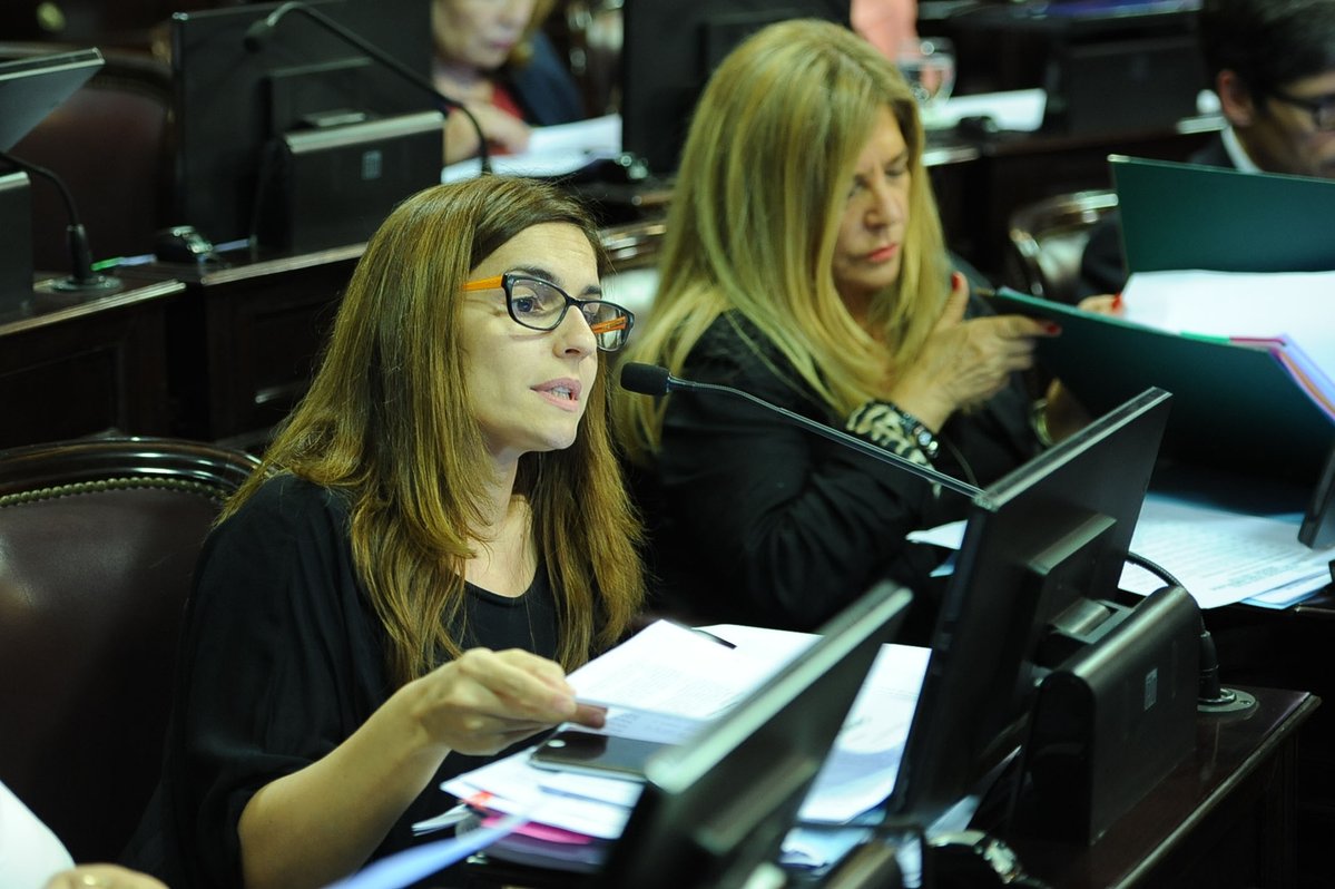 Virginia García:  “La gobernabilidad se logra con políticas económicas inclusivas y de cara al pueblo”