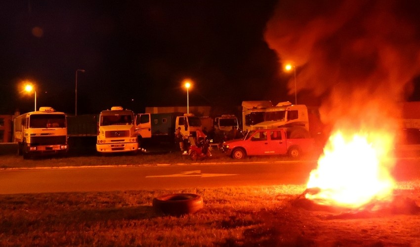 Transportistas de granos autoconvocados ante el persistente abuso de las multinacionales