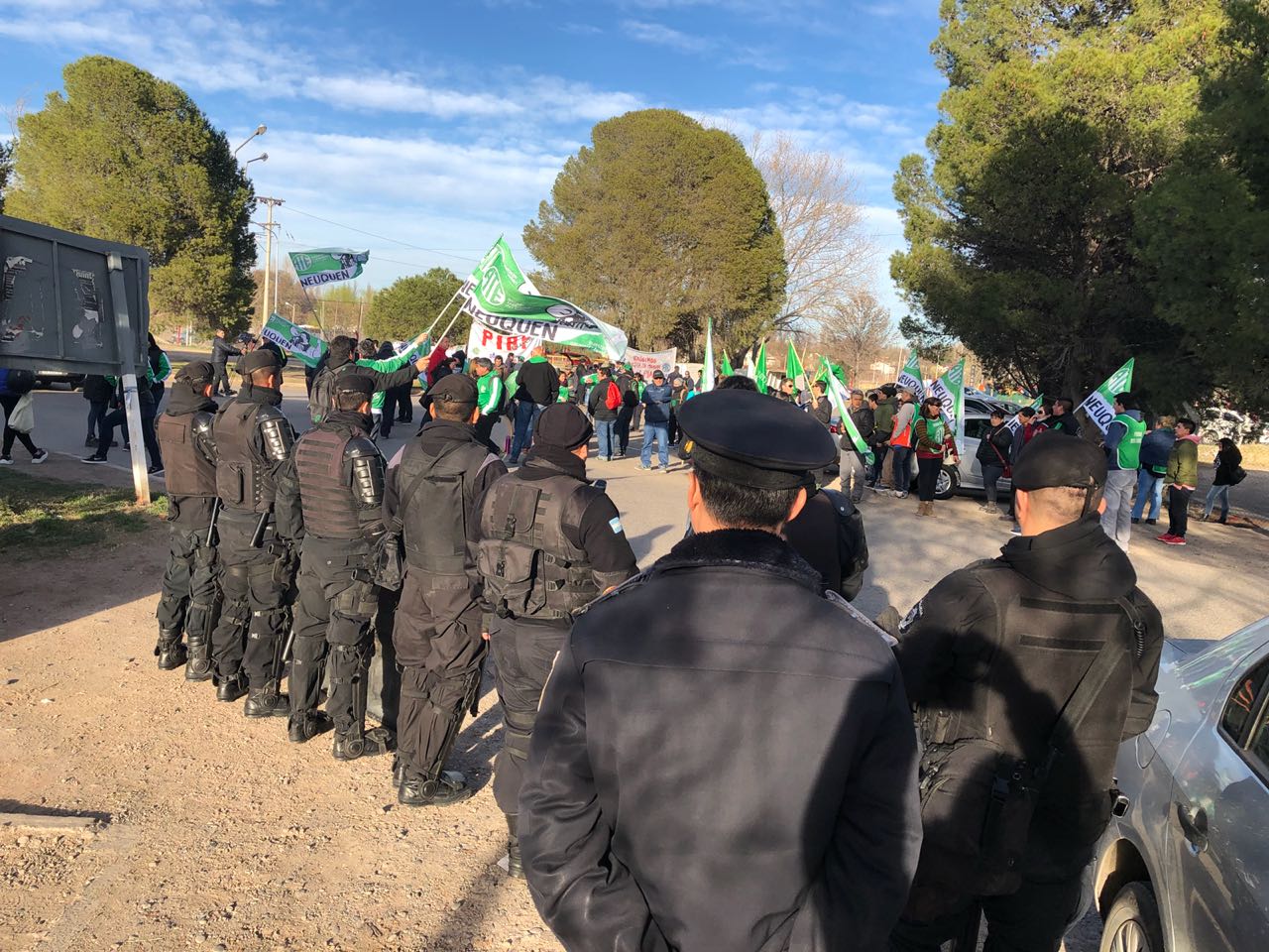 Quintriqueo: “El Presidente solo visita el aeropuerto porque en la provincia no ha podido poner un pie”