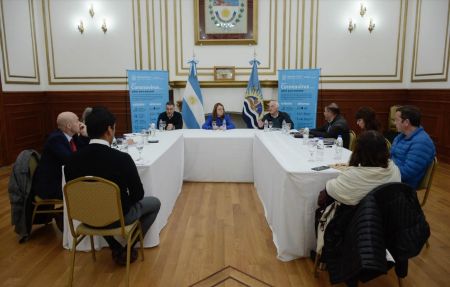 Alicia se reunió con su gabinete para evaluar medidas y realizar un balance de la situación