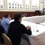 El ministro de economía realizó videoconferencia con legisladores