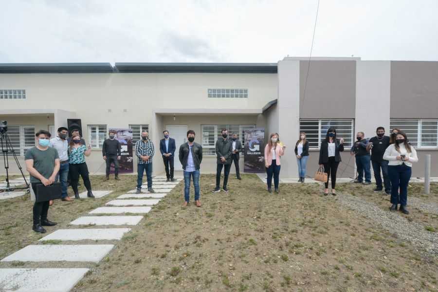 Autoridades Provinciales participaron de la entrega de viviendas del Plan Procrear en Río Gallegos