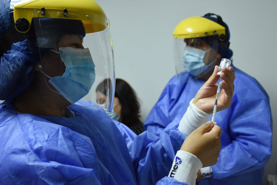 Primera etapa de la vacunación de la Sputnik V en el Hospital Regional de Río Gallegos