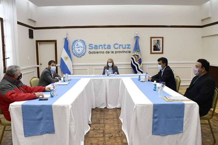 Alicia concretó mesa de trabajo con los intendentes de Pico Truncado, Puerto Deseado y El Chaltén