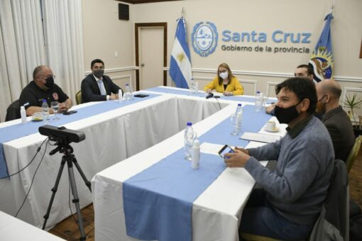 Alicia recibió a especialistas del Instituto Nacional de Prevención Sísmica en Casa de Gobierno