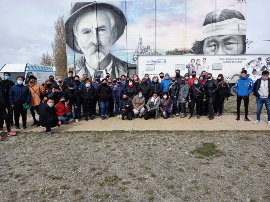 Los operativos territoriales de vacunación se desplegaron en Río Gallegos, Caleta Olivia y Puerto Deseado