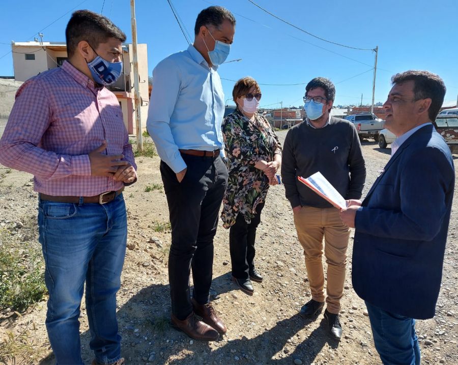 Autoridades realizaron una recorrida por obras de gas en Puerto Deseado