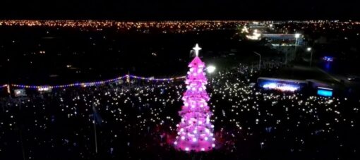 En Rio Gallegos se realizó el tradicional encendido del arbolito de navidad