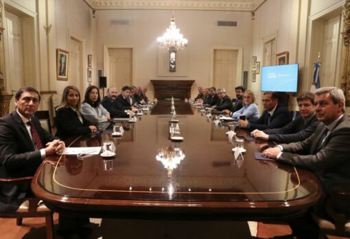 Alicia participó de una reunión de Gobernadores convocada por el Presidente