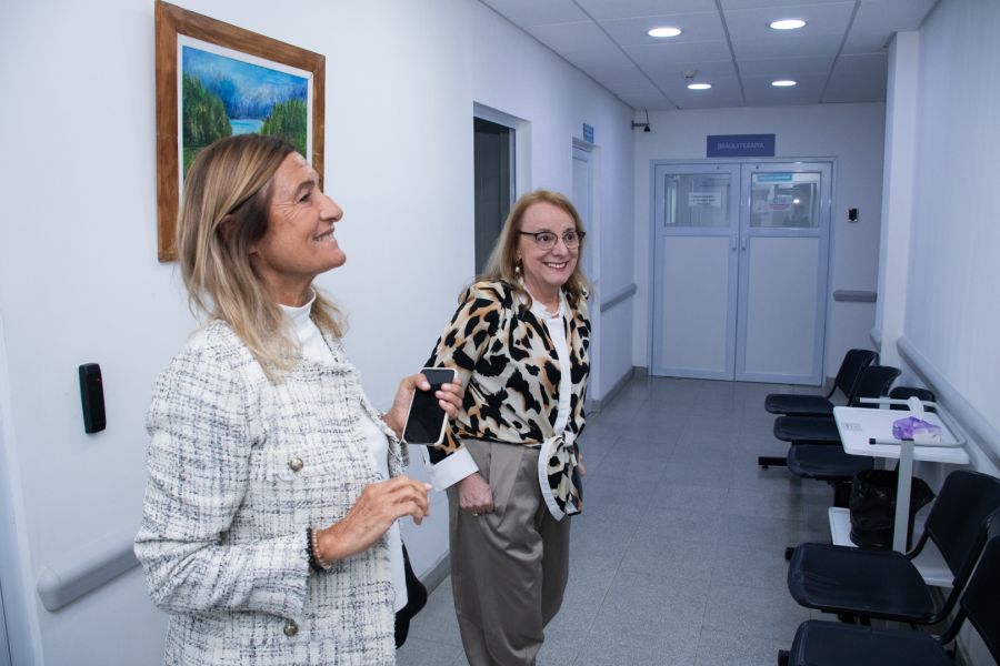 Alicia recorrió las instalaciones del Centro de Medicina Nuclear y conoció el nuevo resonador