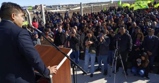 Obra histórica: Vidal encabezó el acto de reapertura de trabajos en Perito Moreno