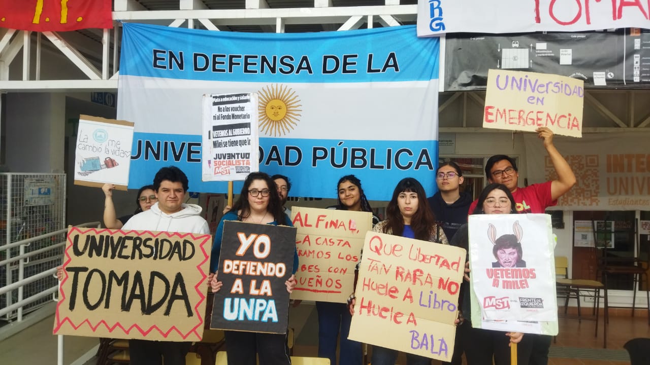 Estudiantes toman la UNPA en defensa de la educación pública