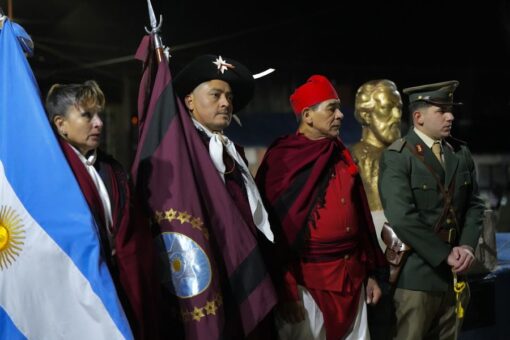 Río Gallegos honró a Güemes en una emotiva vigilia por el 204° aniversario de su paso a la inmortalidad