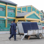 Instalan paneles solares en tres escuelas de Santa Cruz