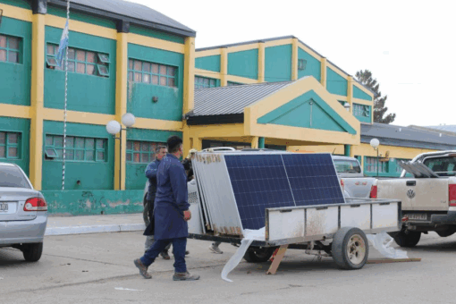 Instalan paneles solares en tres escuelas de Santa Cruz