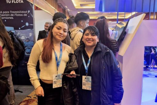 Estudiantes de Caleta Olivia en la Argentina Mining Sur 2025