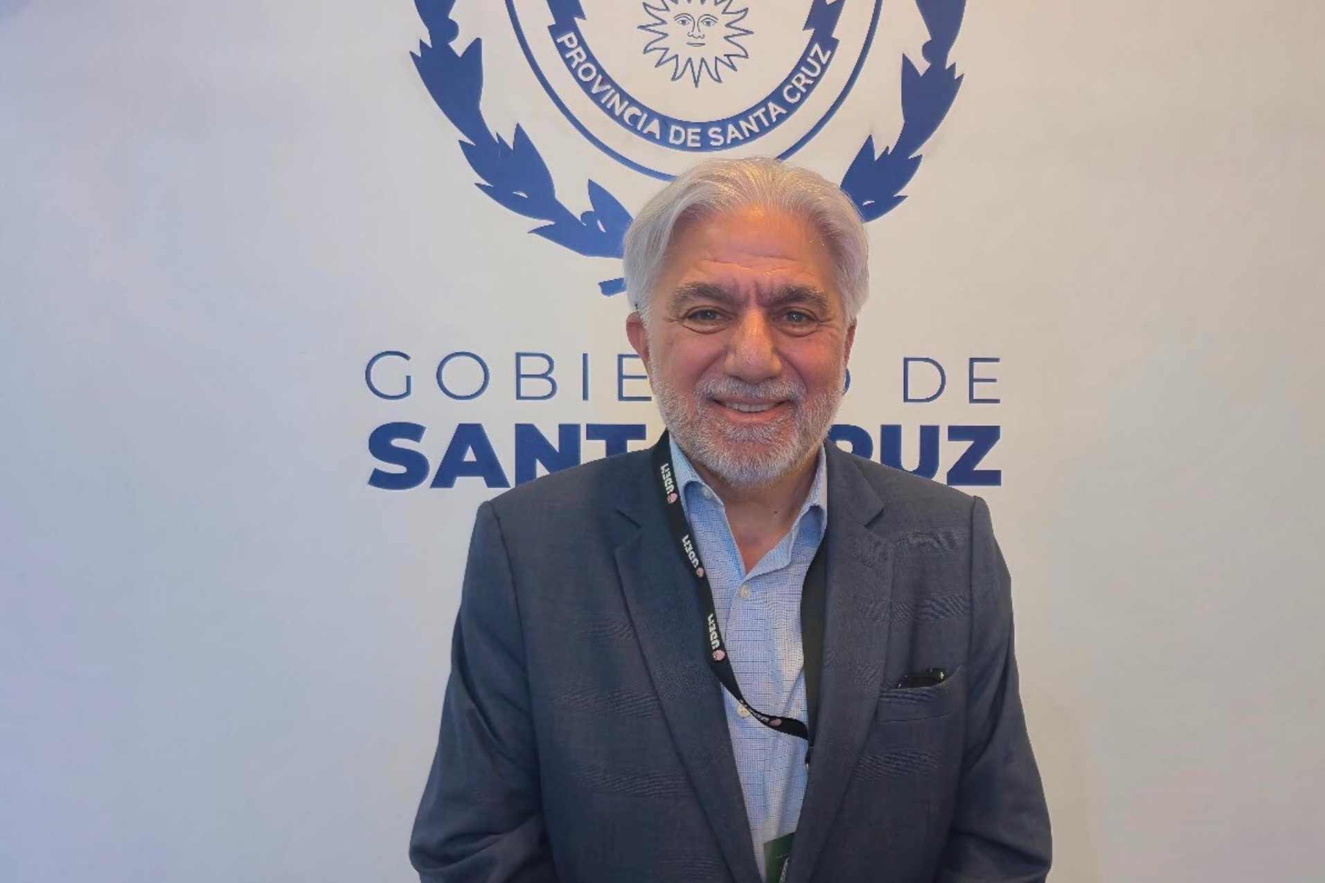 Zapatero: “La renta del petróleo y la minería tiene que transformar la realidad de Santa Cruz”