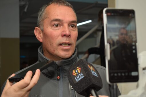 Álvarez: “La democracia se fortalece cuando la gente participa”