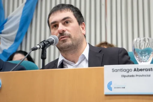 Aberastain: “Para mejorar los salarios, primero necesitamos una herramienta legal”