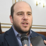Treppo: “El primer vuelo comercial a Buenos Aires marca un antes y un después para toda la región”