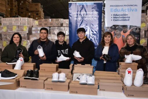 Rasgido confirmó que este viernes comienza la inscripción para recibir las zapatillas